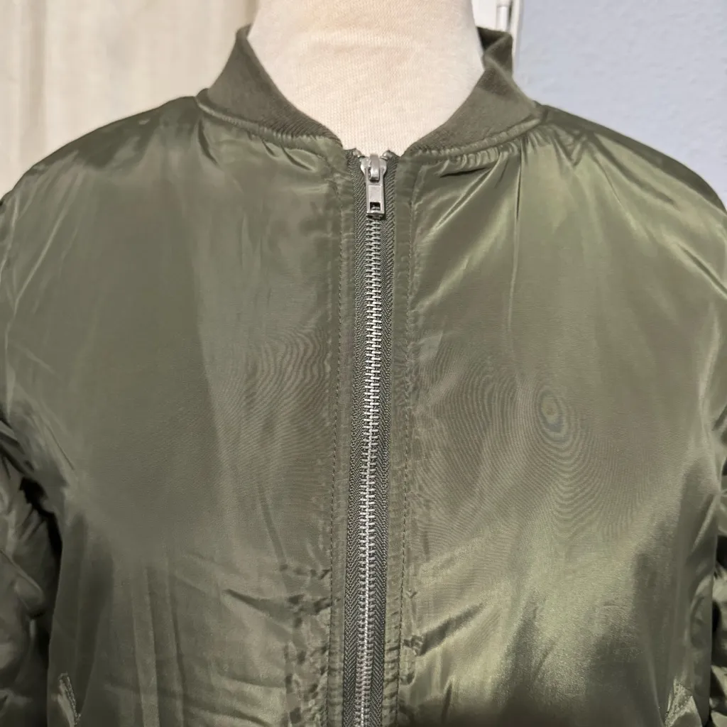 Ambiance Outerwear Woman Army Green Puffer Zip Up Jacket Size Large Pocket - Image 2