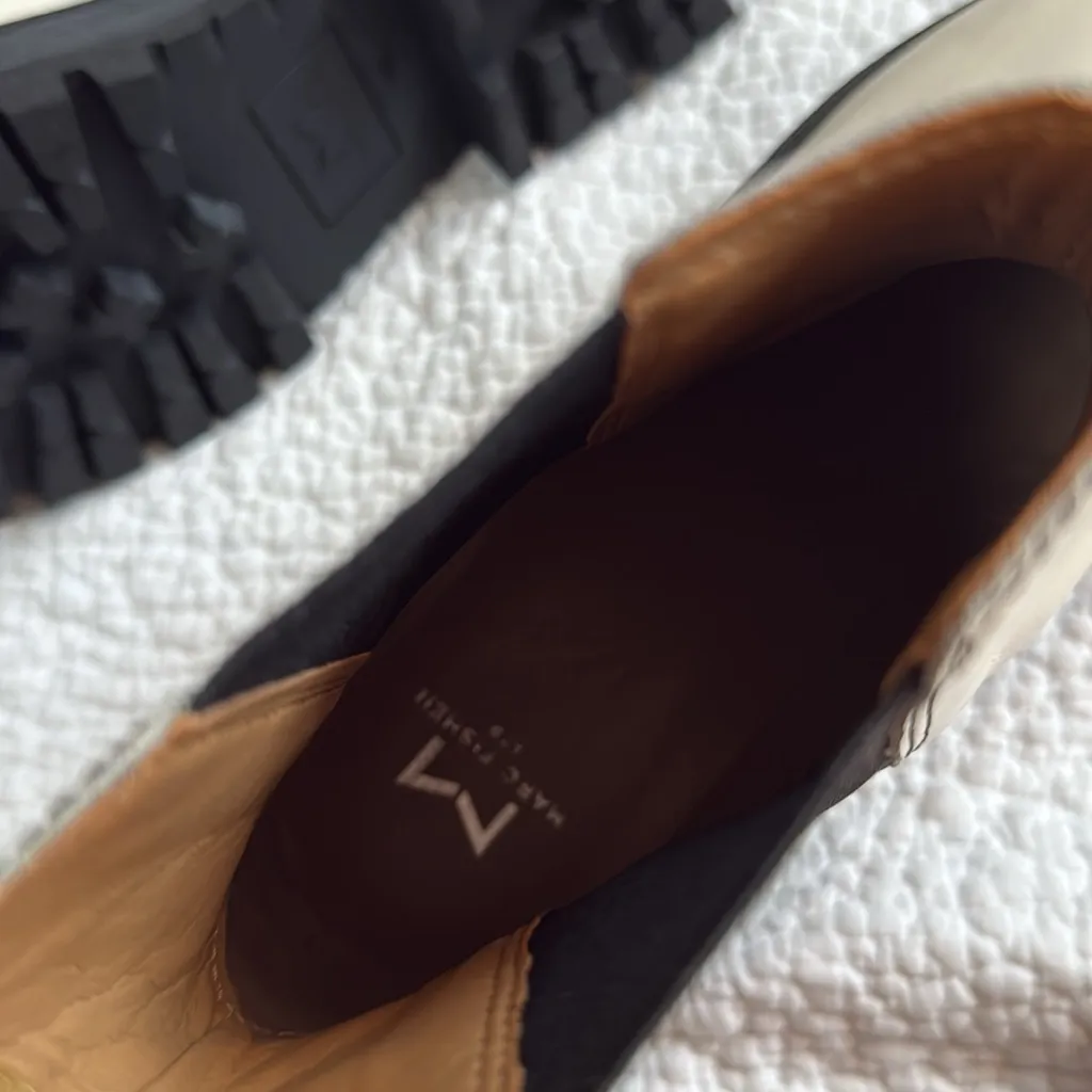 Never worn MARC FISHER LTD Pirro Leather Chelsea Boots - Image 6