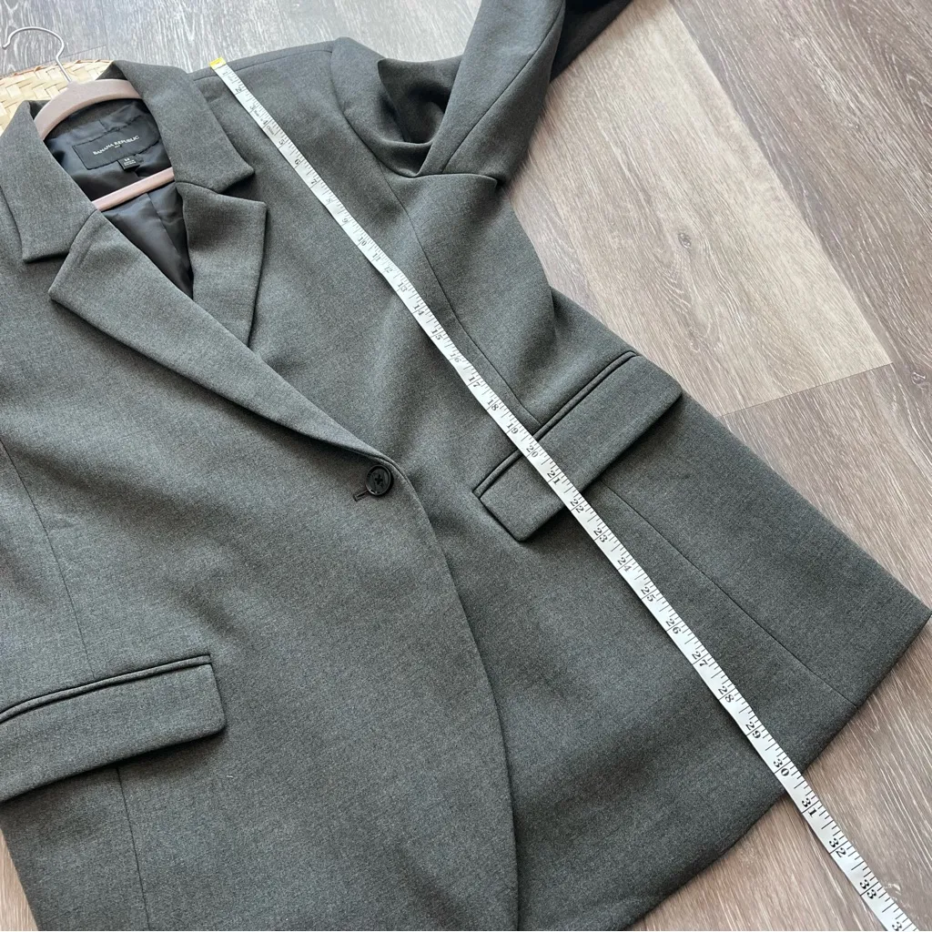 Banana republic double weave powerhouse asymmetrical blazer‎ dark charcoal gray - Image 4