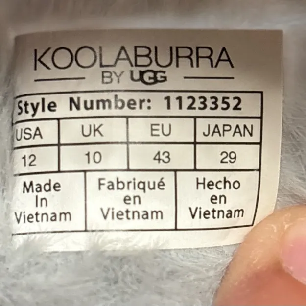 Koolaburra by UGG Plush Gray Women's Slippers,Size 12,Made in Vietnam - Image 2