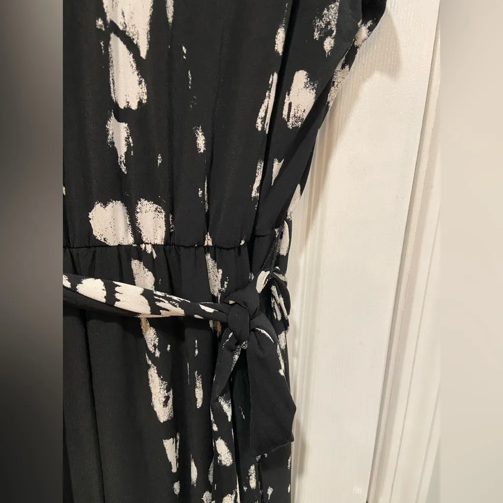 INC Size L Black White Mandala Wide Leg Cropped Jumpsuit Gold Ring Detail Belted - Image 3