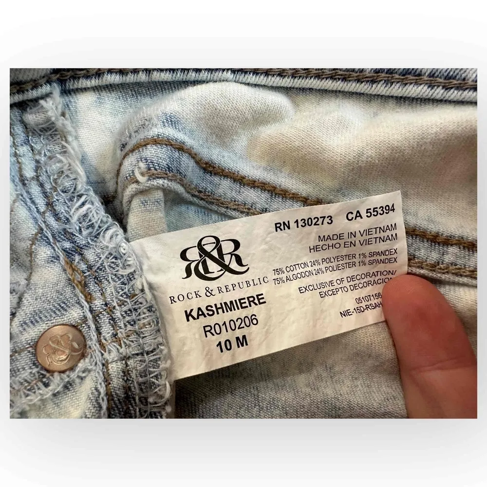 NEW Rock Republic Blue Light Wash 5 Pocket Belt Loops Skinny Jeans 10 - Image 4