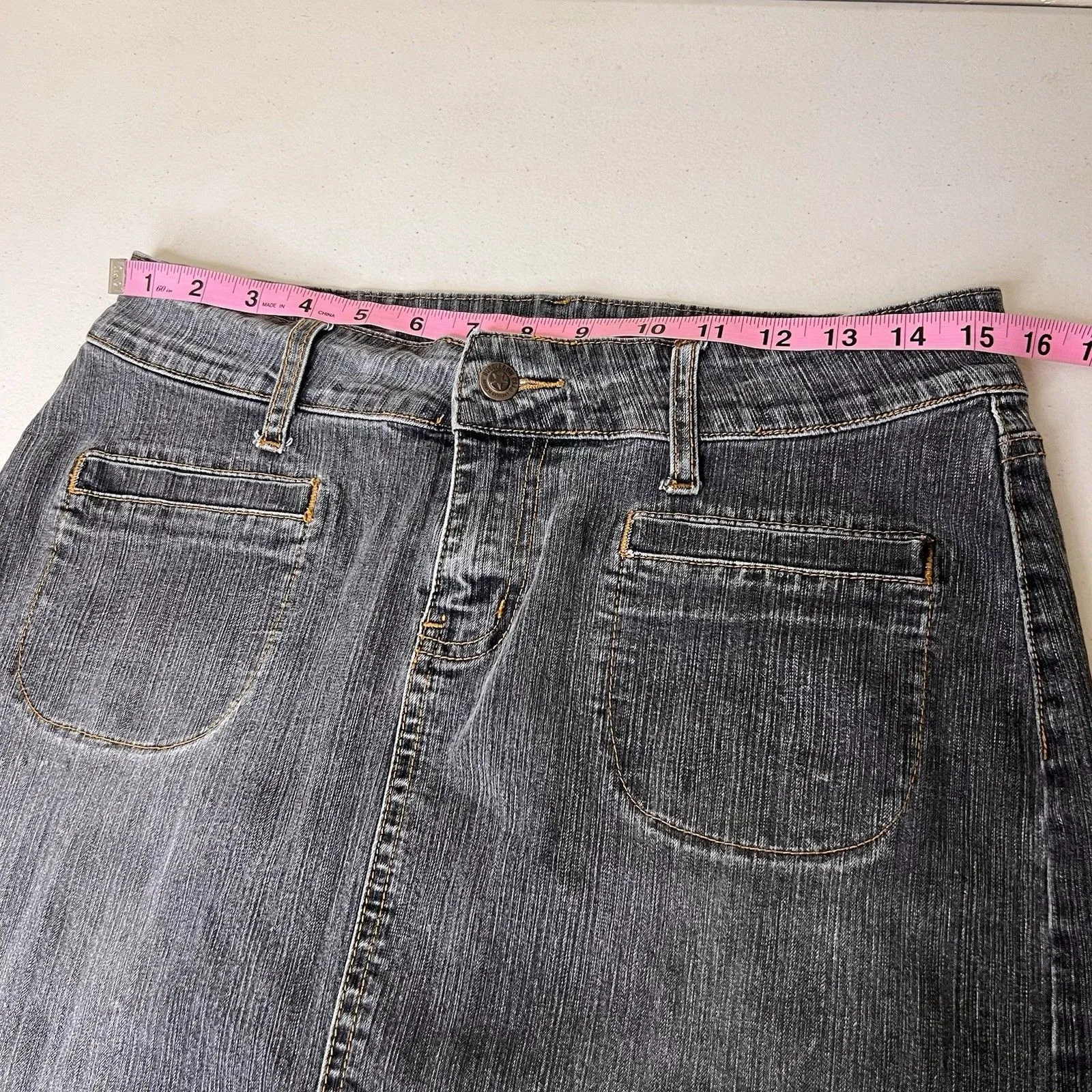 Vintage Bubblegum Denim Skirt Size 13/14 Charcoal Gray Stretch Back Slit Grunge - Image 5