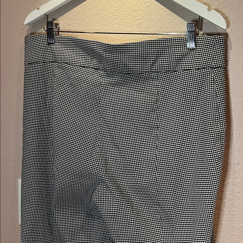 Van Heusen Women’s Gingham Cropped Capri Ruffle Trim Pants Size 14 Preppy - Image 8