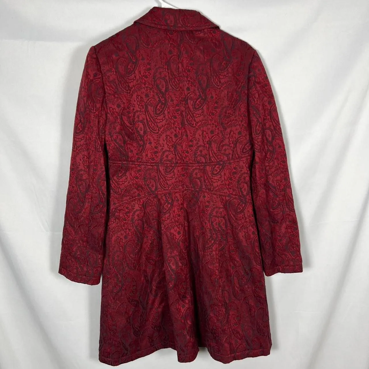 Y2K Bisou Bisou Red & Black Paisley Jacquard Longline Coat size 10 grunge goth - Image 4