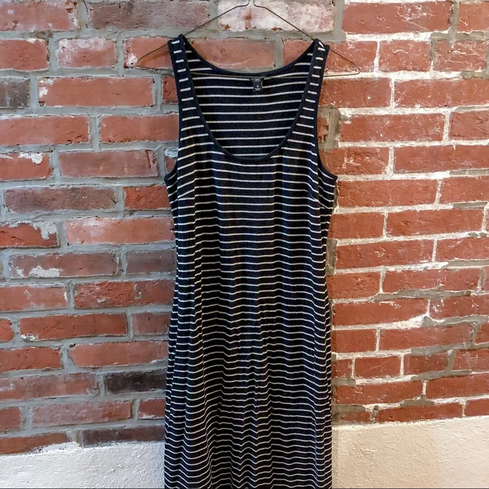Ann Taylor Black and White Striped Maxi Dress - Image 4