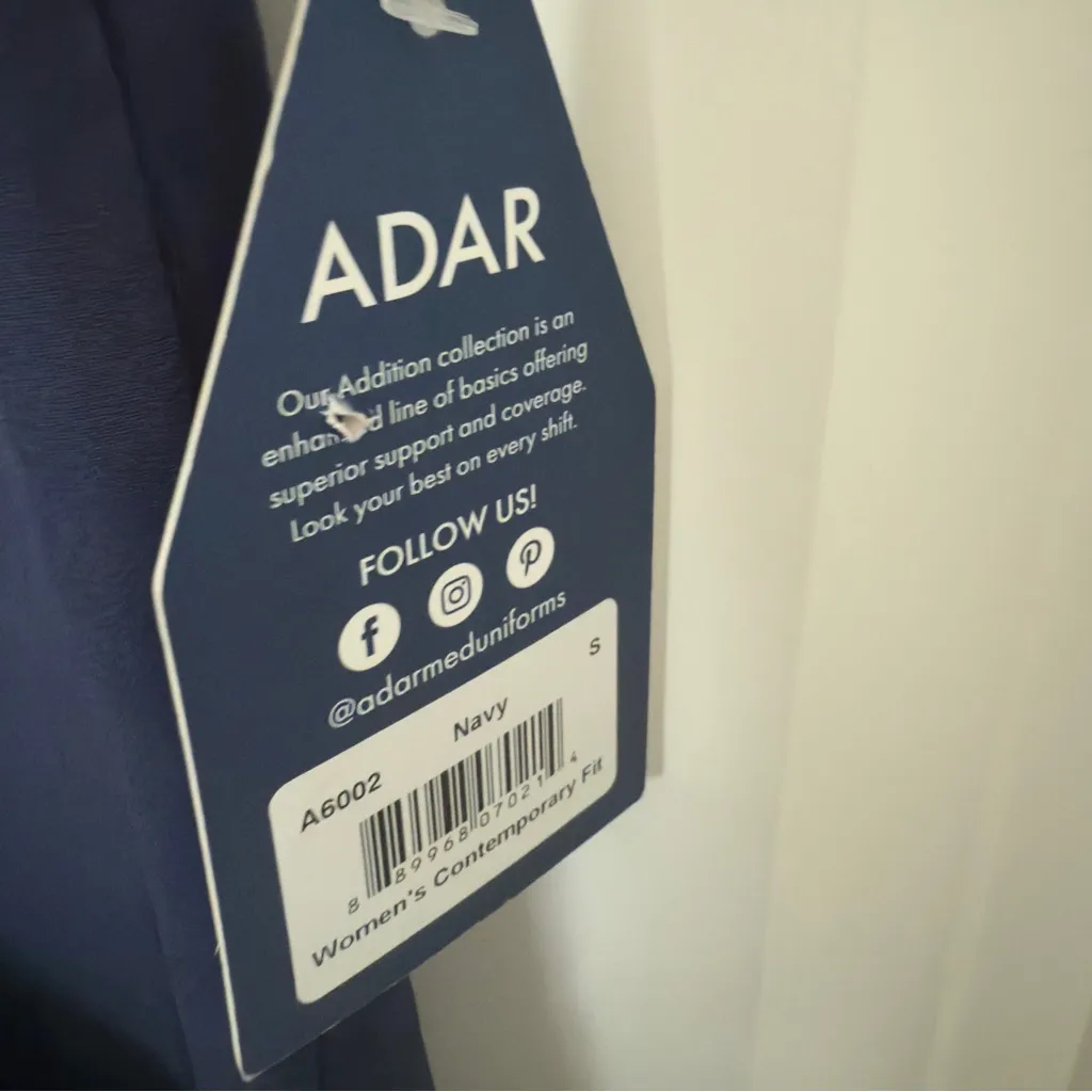 Adar NWT Navy Small‎ Scrub Top Blue - Image 4