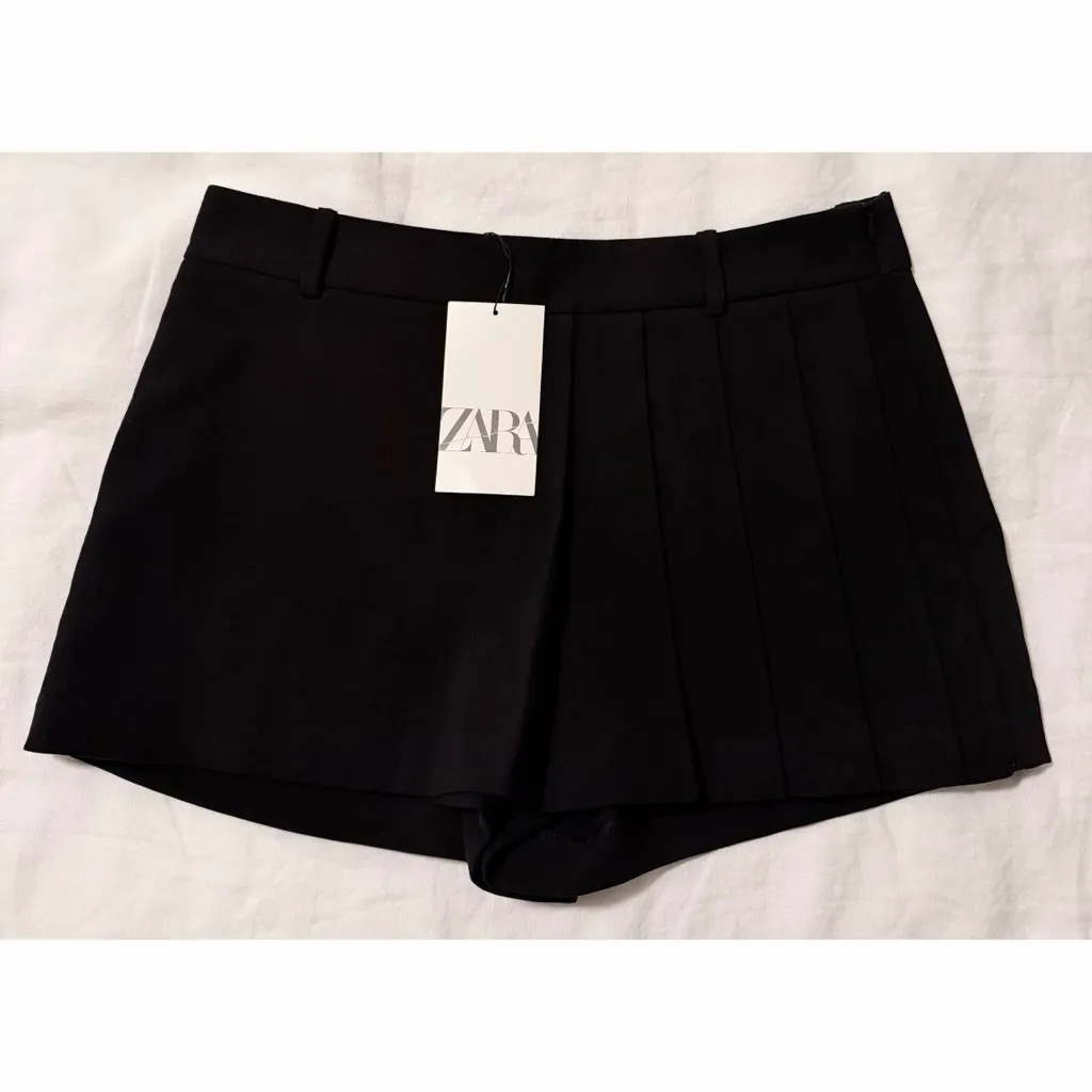 ZARA  Black Pleated Skort - Image 5