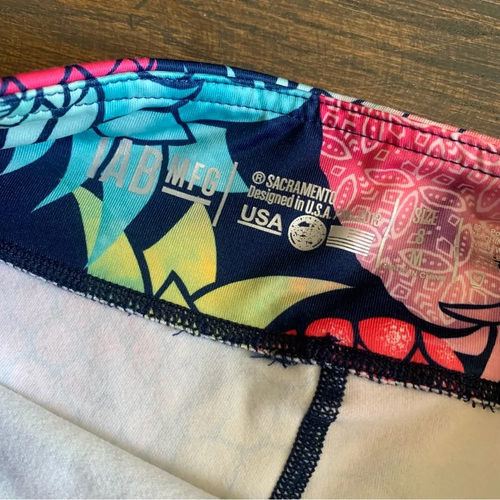 ☀️ IAB MFG pineapple no ride shorts Size M - Image 4