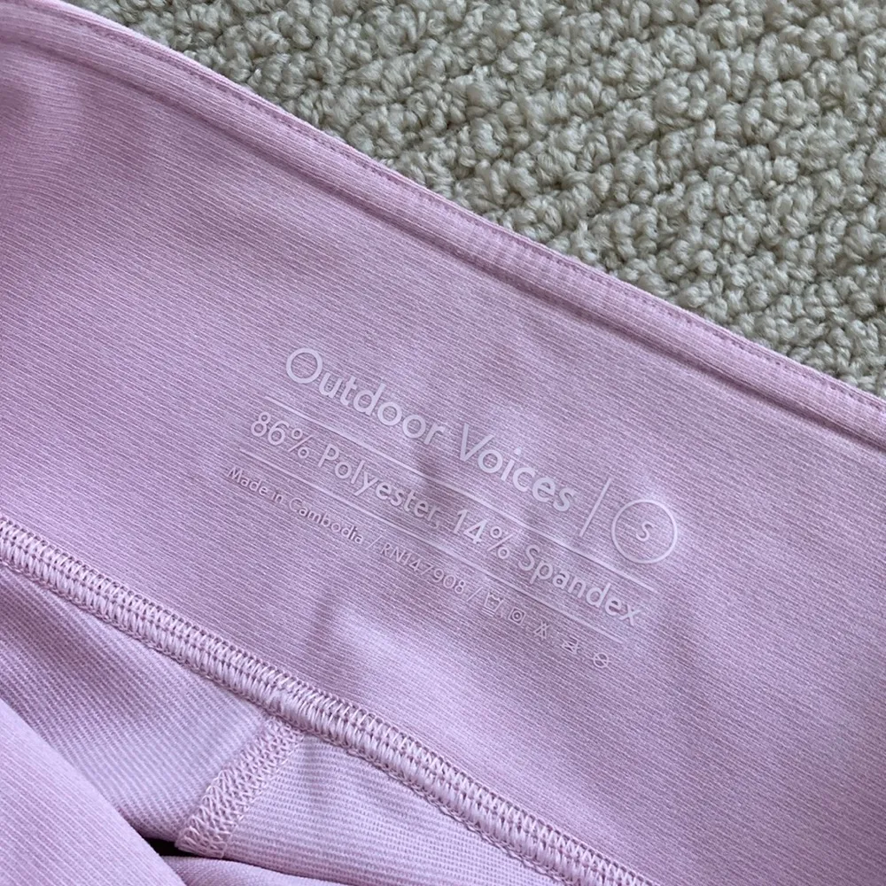 Outdoor Voices 7/8 Tri-Tone Warmup Leggings Textured Compression Pink Like New - Image 5