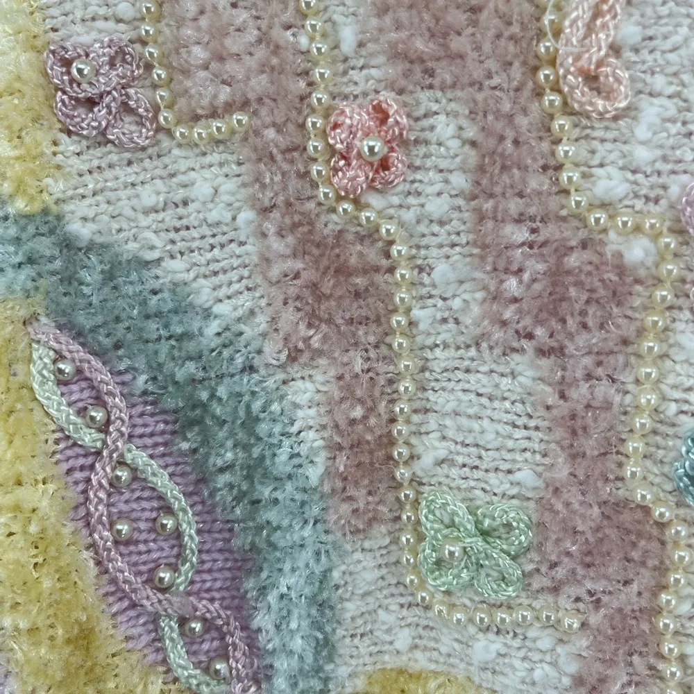 Vintage Jaclyn Smith pastel embroidered pearl sweater m retro 80s 90s casual - Image 5