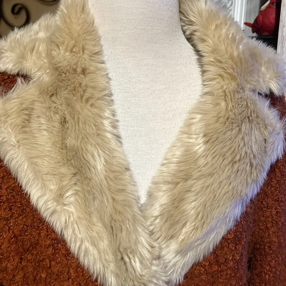 faux fur collar, belted coat woman’s size S 
Boho, gypsy - Image 4