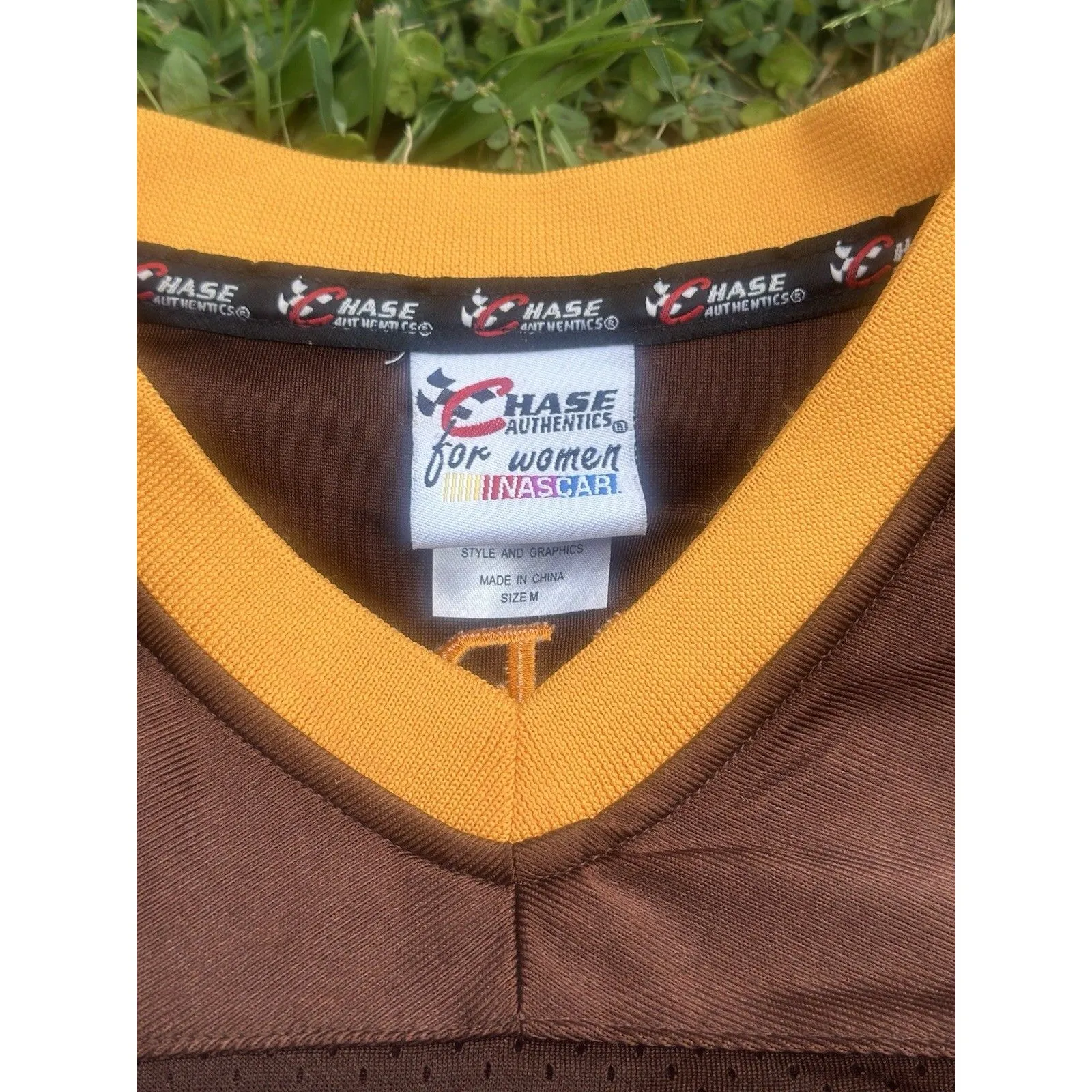 Chase Authentics UPS #88‎ Jarrett NASCAR Jersey Women’s M Brown Yellow Size M - Image 3