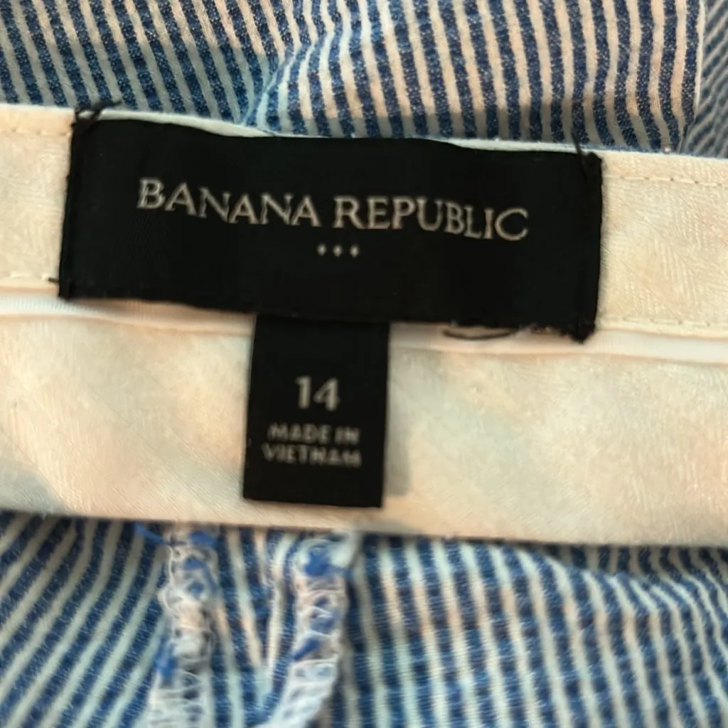 Womens Shorts-BANANA REPUBLIC-blue/white striped seersucker Bermuda Size‎ 14 - Image 5