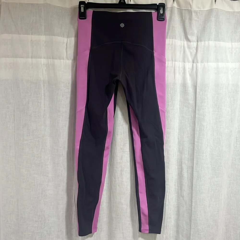 Athleta Cropped Purple and Gray Leggings for Versatile Performance - Image 4