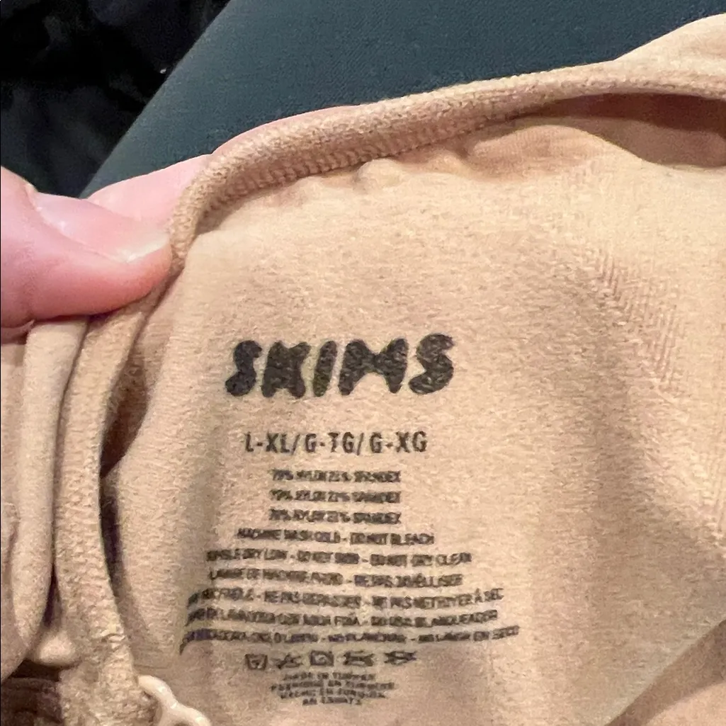 2 Skims Black and‎ Tan Bodysuits L/XL - Image 4