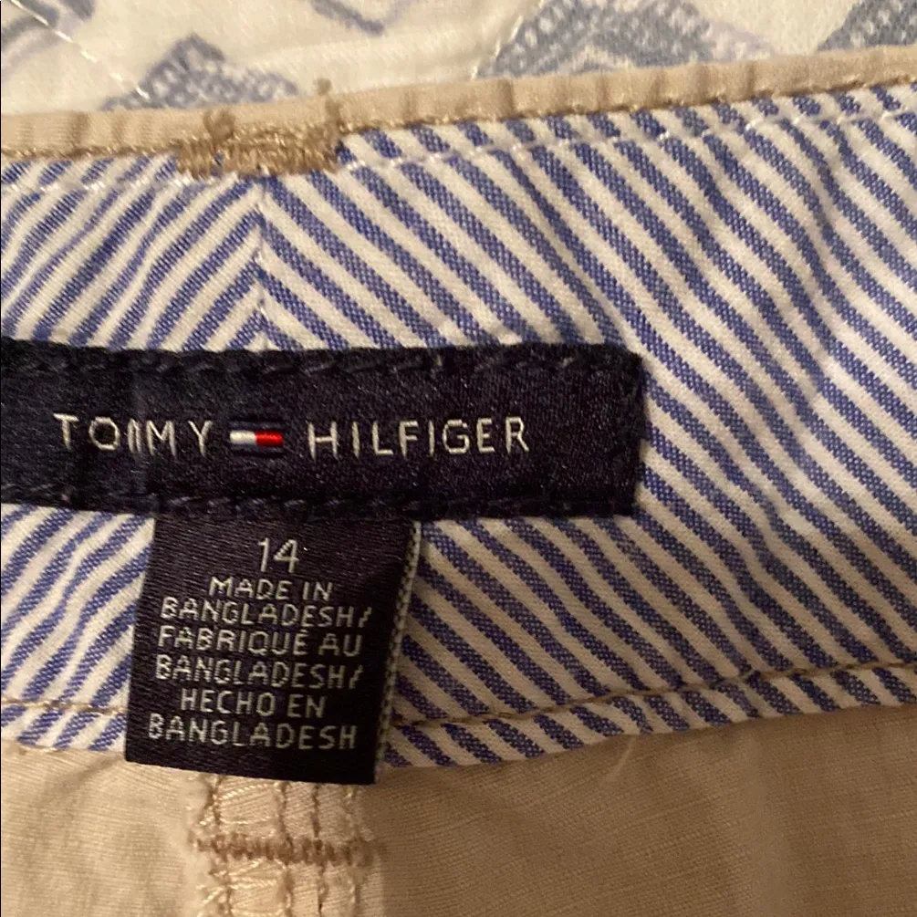 Tommy Hilfiger Beige Bike Shorts - Image 3