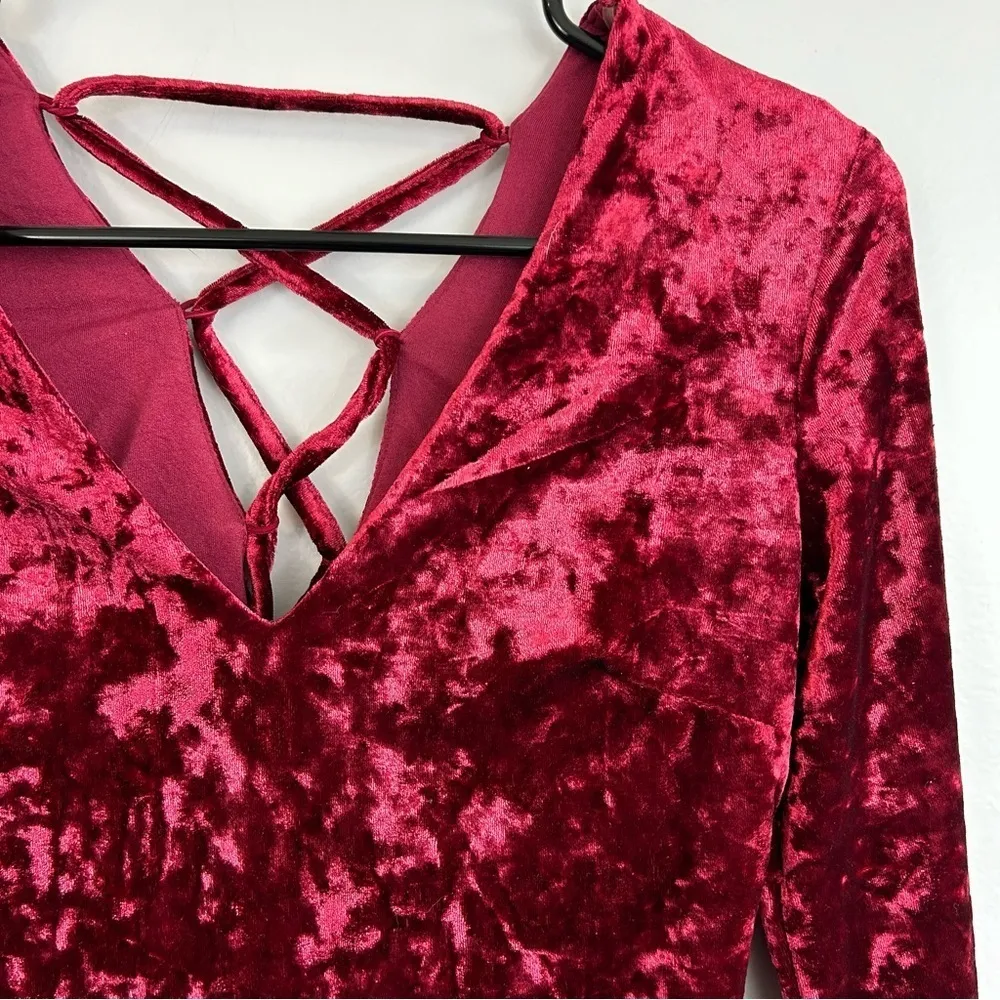 NWT DO+BE Burgundy Red Velvet Lace Up Back Long sleeve Mini Dress Size Small - Image 5