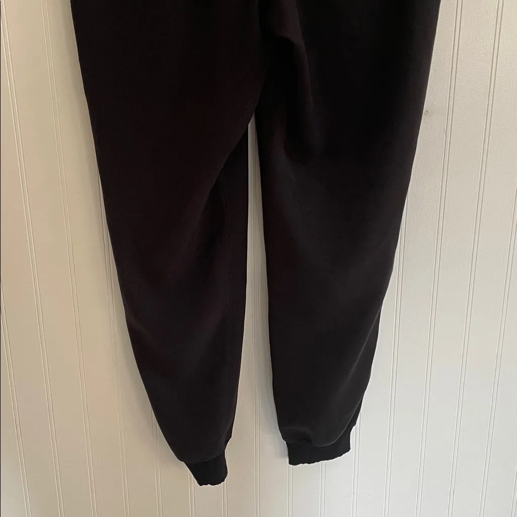 LULULEMON On The Fly Jogger in Black Size 8 - Image 10