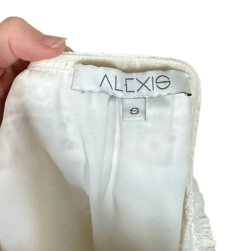 ALEXIS Valetin Crochet Fringe Off The Shoulder Crop Top in White - Image 9