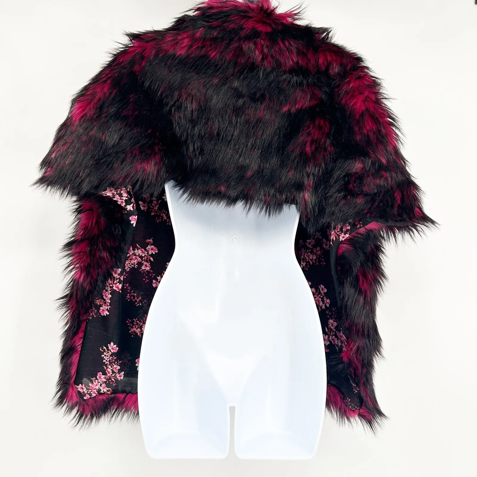 NWT Jennafer Grace Handmade Sangre Faux Fur Collar Shawl Cherry Blossom Lined Pink - Image 9