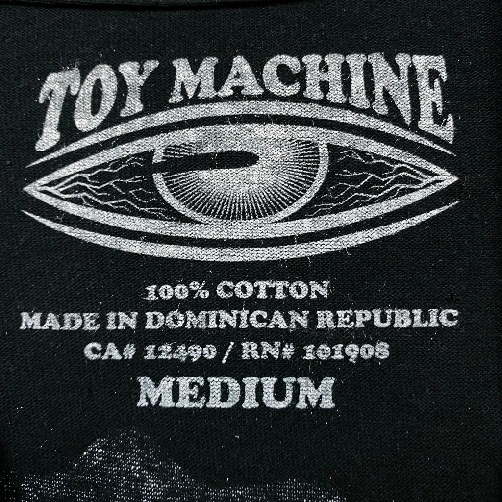 Toy Machine Knuckle Tattoos T-Shirt Size Medium - Image 4