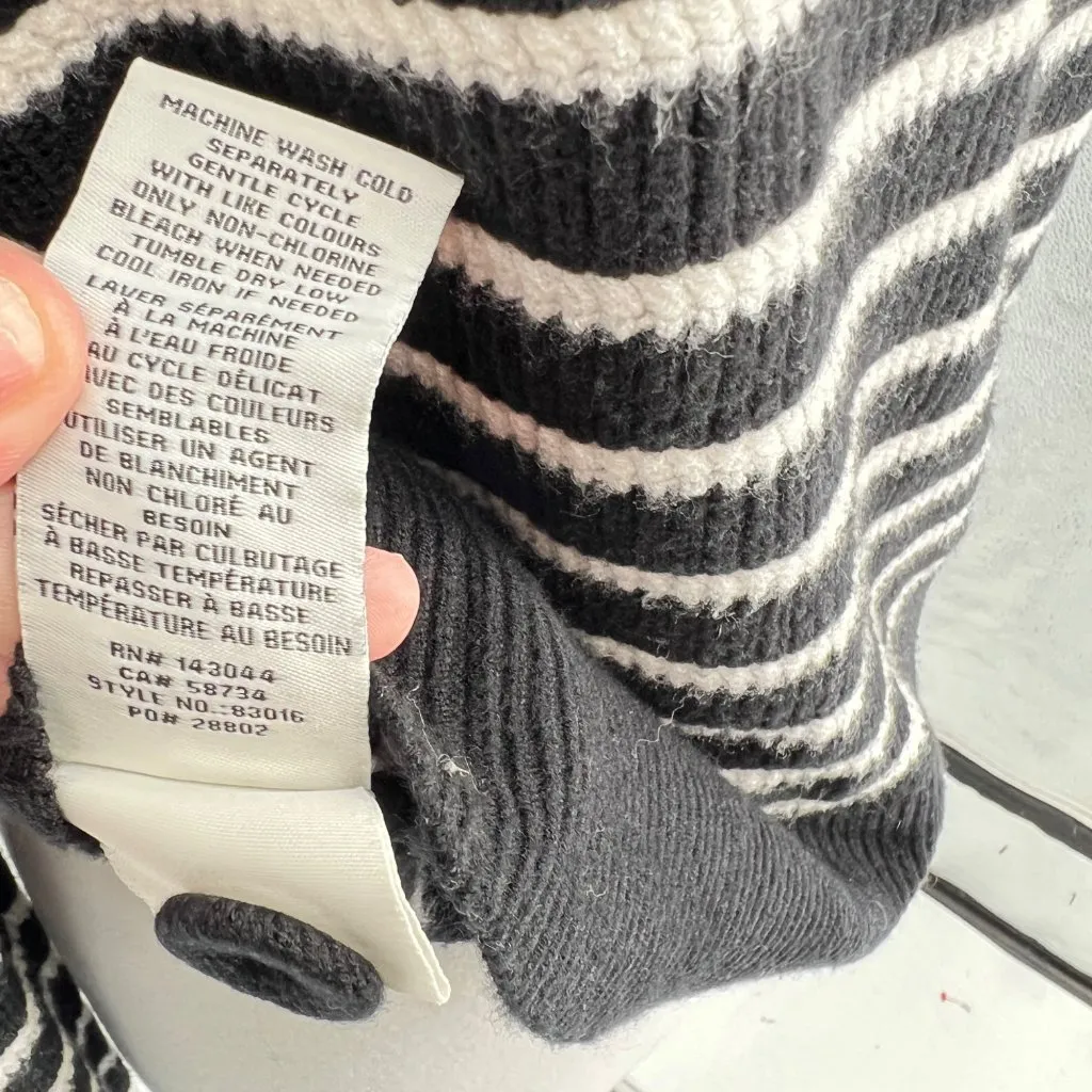 Bagatelle Striped Super Soft V-Neck Cardigan Sweater Black Ivory Size Large - Image 11