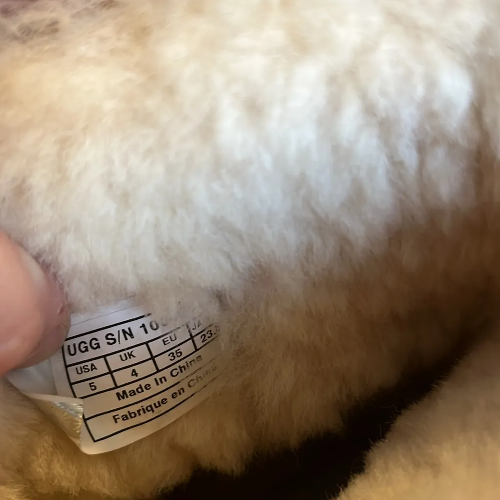 UGG Layered Fringe Boots Women Size 5 Tan Boots S/N 1004953k - Image 6