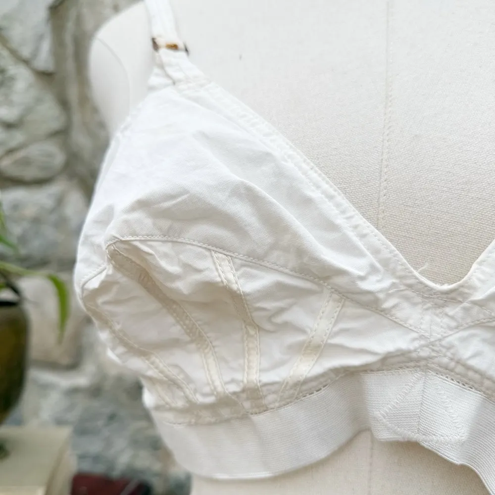 1930s / 1940s Bullet Bra by Nestle Form White Size undefined - Image 2