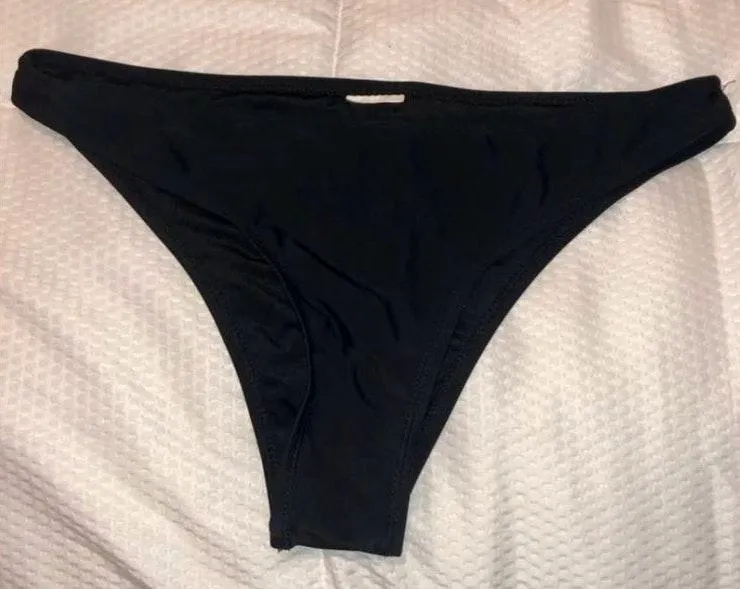 Pull & Bear Black Cheeky Bikini Bottoms Small - Image 4