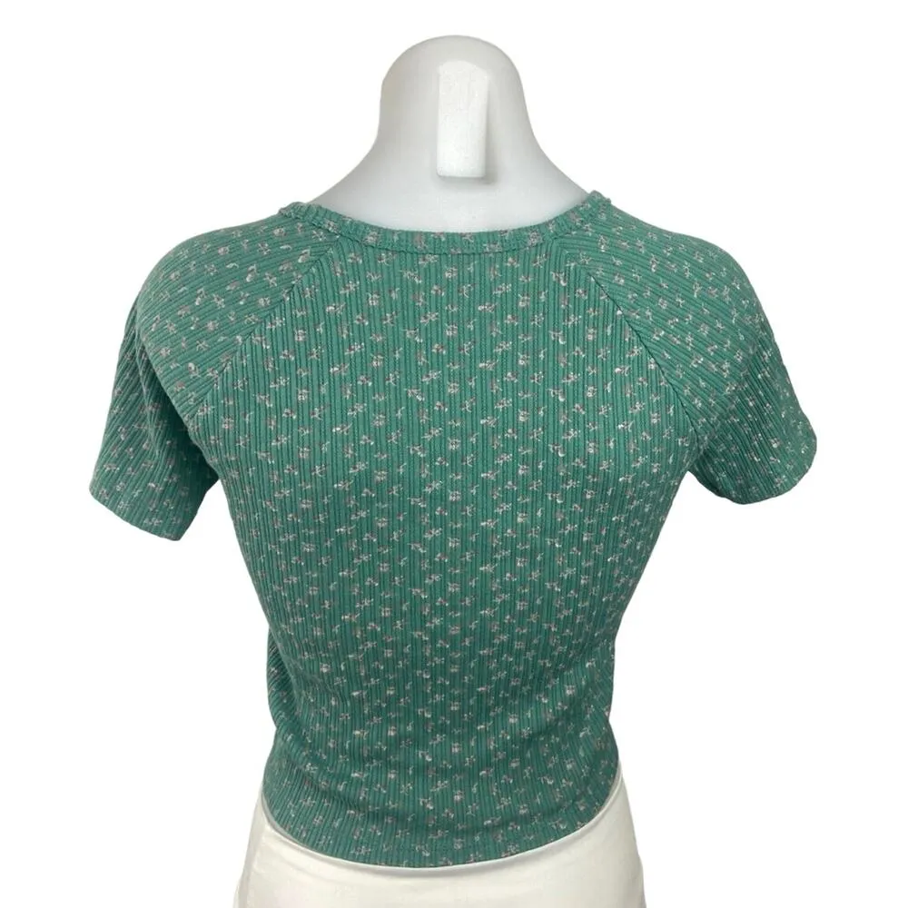American Eagle Green Floral Print Crewneck Short Sleeve Ribbed Knit Crop Top M - Image 2