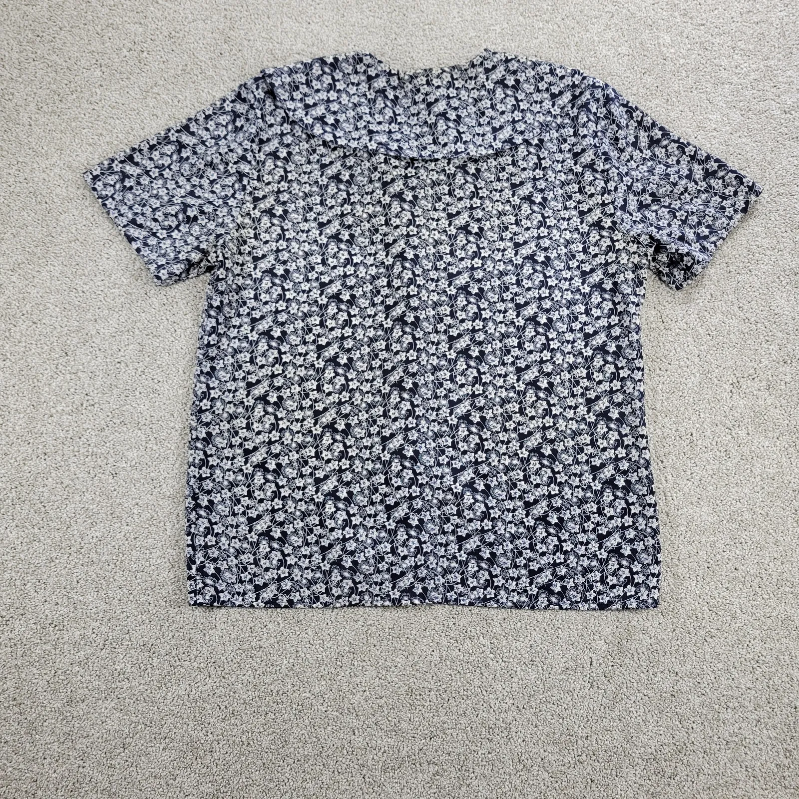 Notations Womens Shirt‎ 8 Blue White Floral Pearl Button Short Sleeve Collared - Image 5
