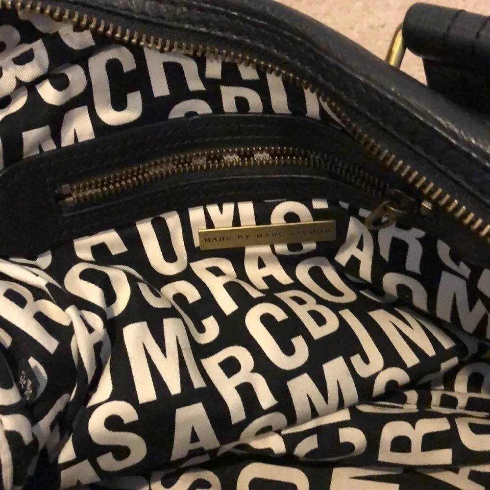 MARC BY MARC JACOBS BLACK TURNLOCK CORE BOWLER BAG - Image 6