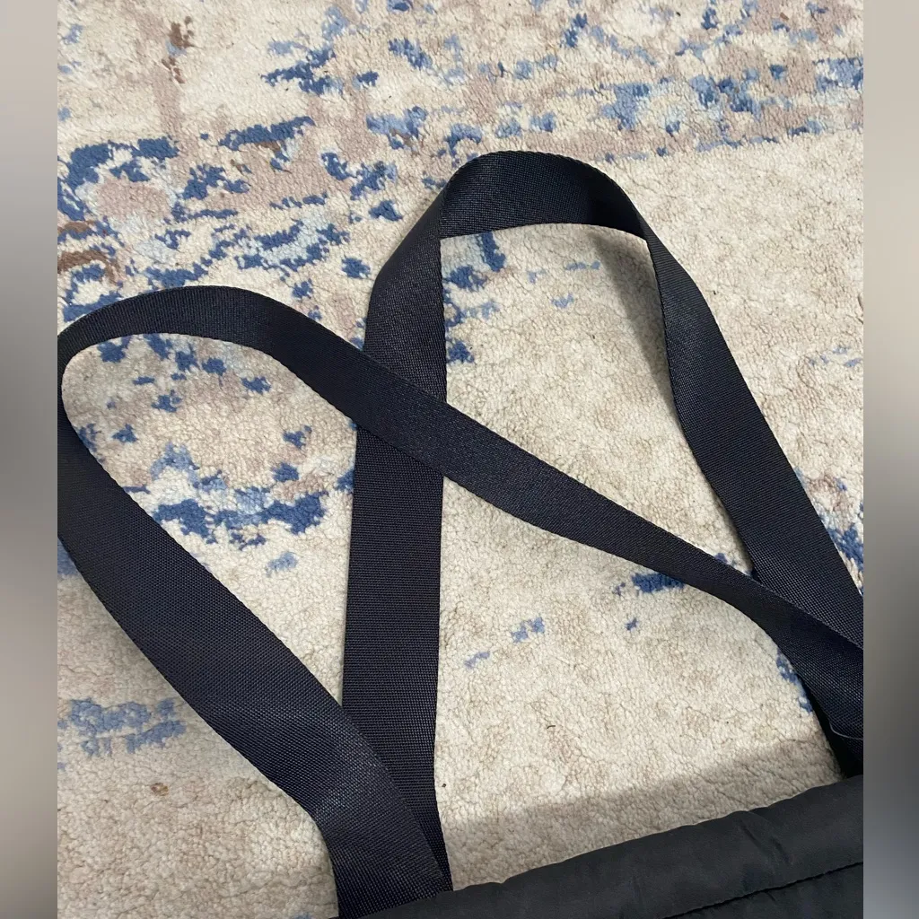 Pink Victoria’s Secret Quilted Puffer Bag Tote Bag Overnight Bag Black NEW - Image 5