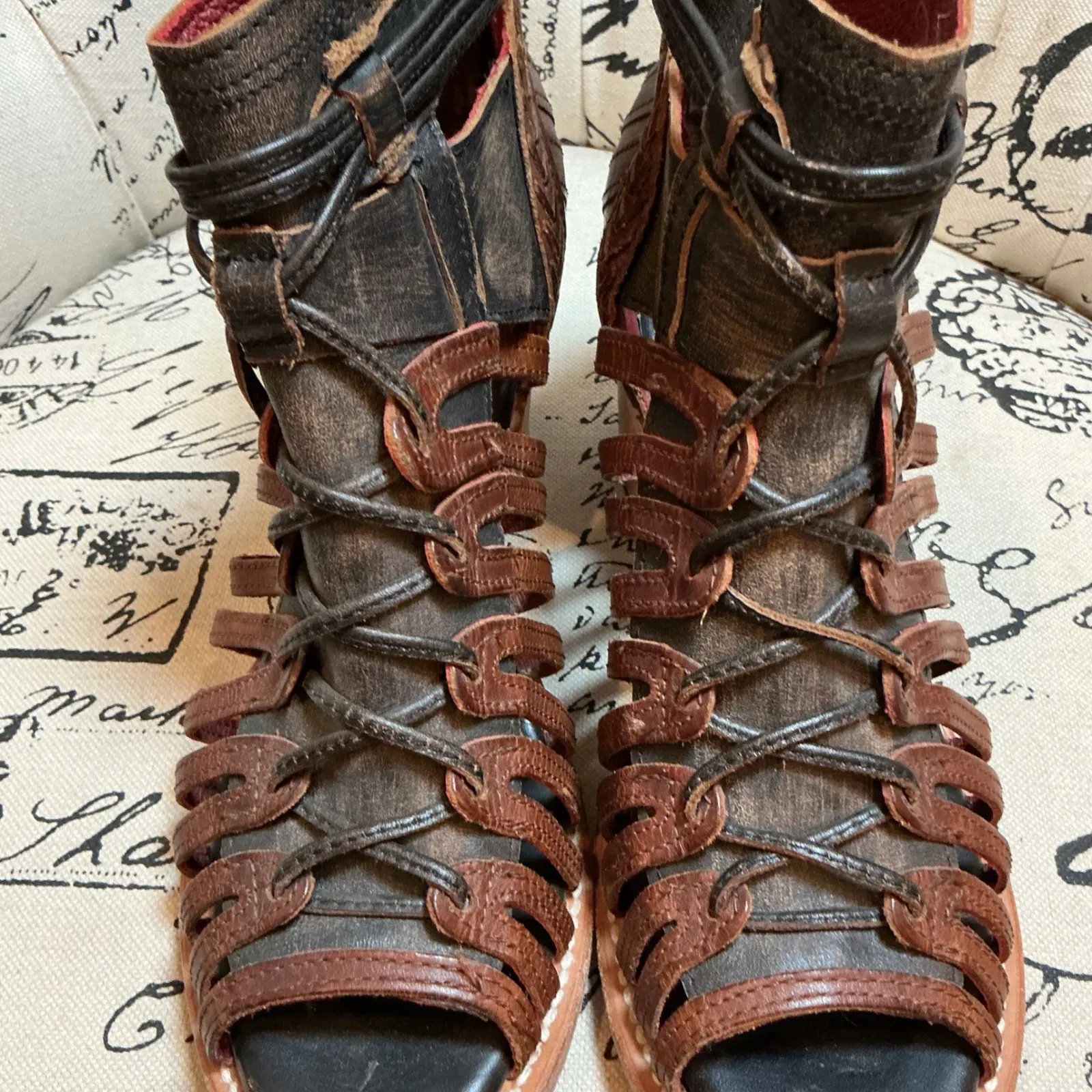 Freebird Wazee cognac strappy leather sandals Sz 9 Brown - Image 4