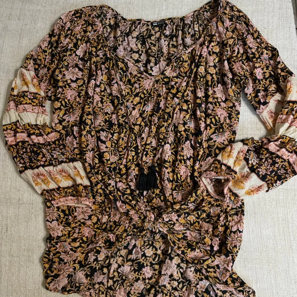 Billabong Women’s Long Sleeve Top - Image 7