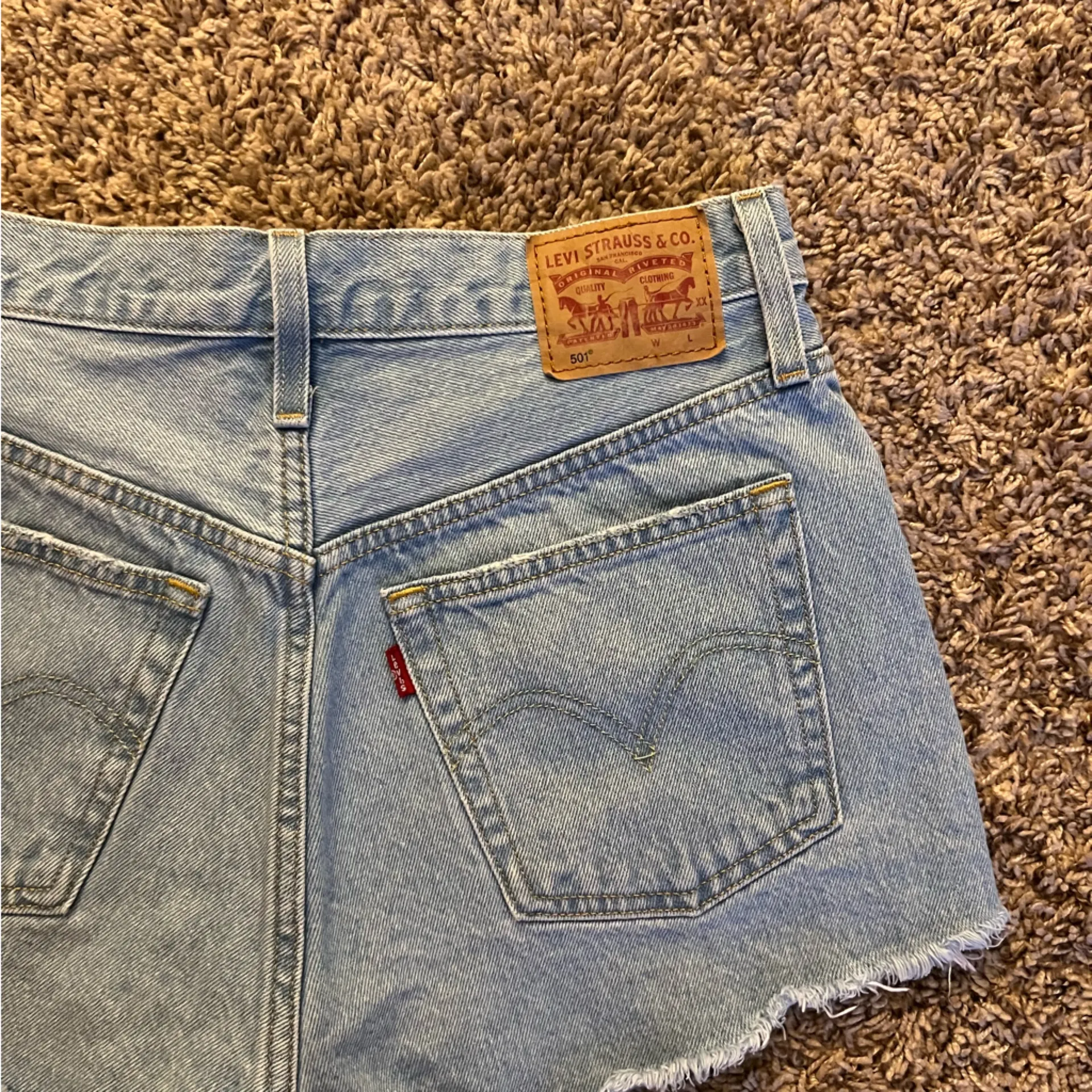 Levi's Women's Blue Jean Shorts - Image 7
