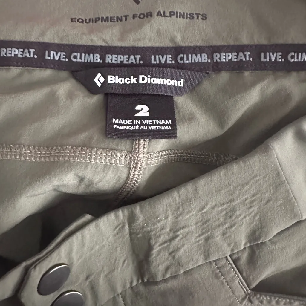 Black Diamond Forest Green Athletic Shorts - Image 4