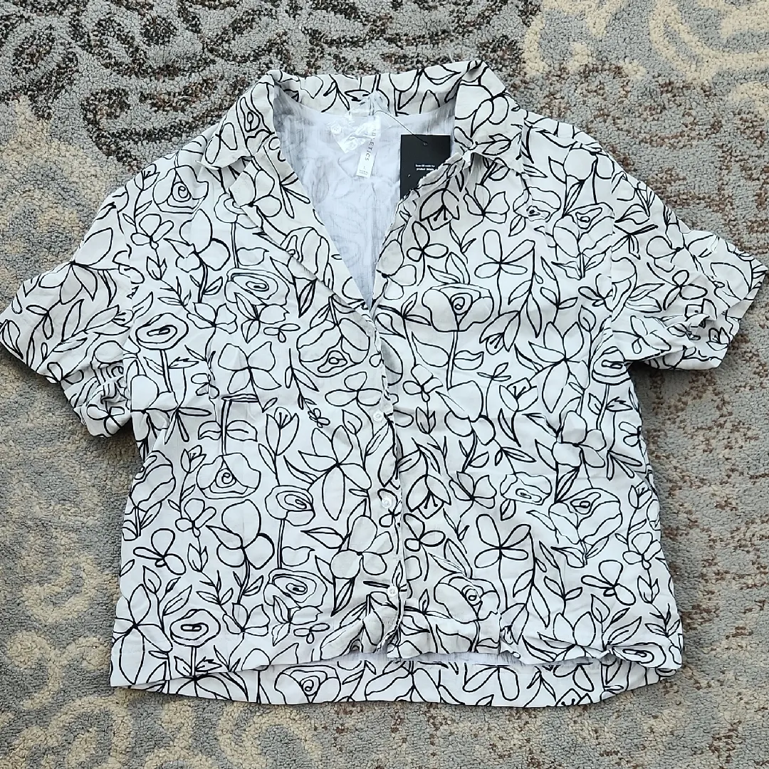 Fabletics Cotton Voile Resort Shirt Large Floral Outline White Black Large - Image 5
