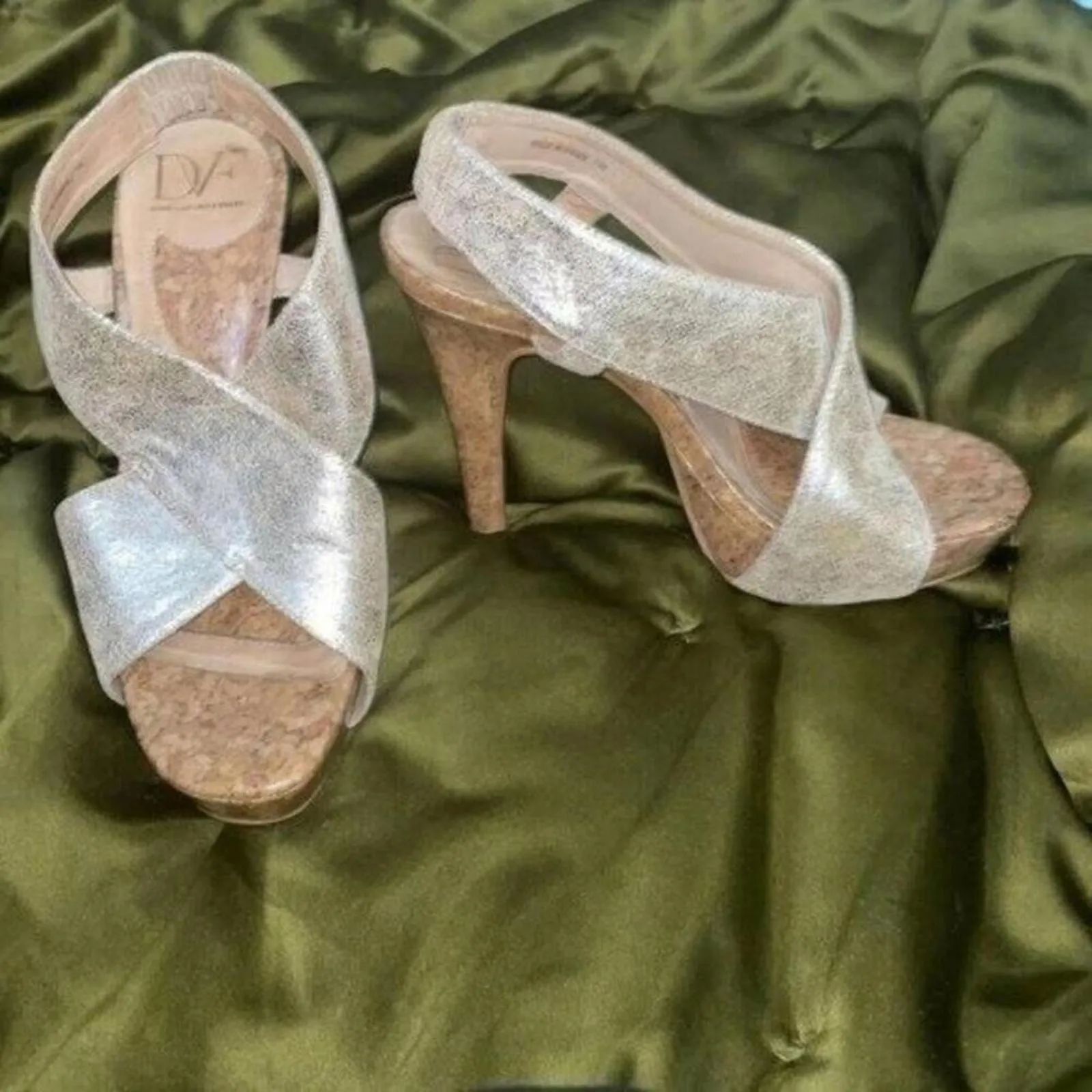 Diane Von Furstenberg Sandy Gold Cross Strap Cork Sole Platform Heel - Image 2