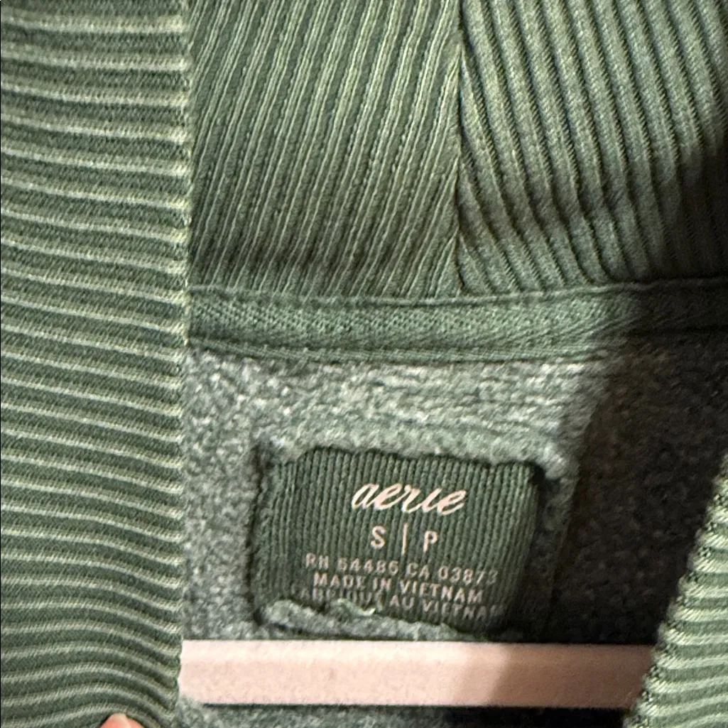 Aerie Men's Forest Green Turtleneck Sweater - Image 2
