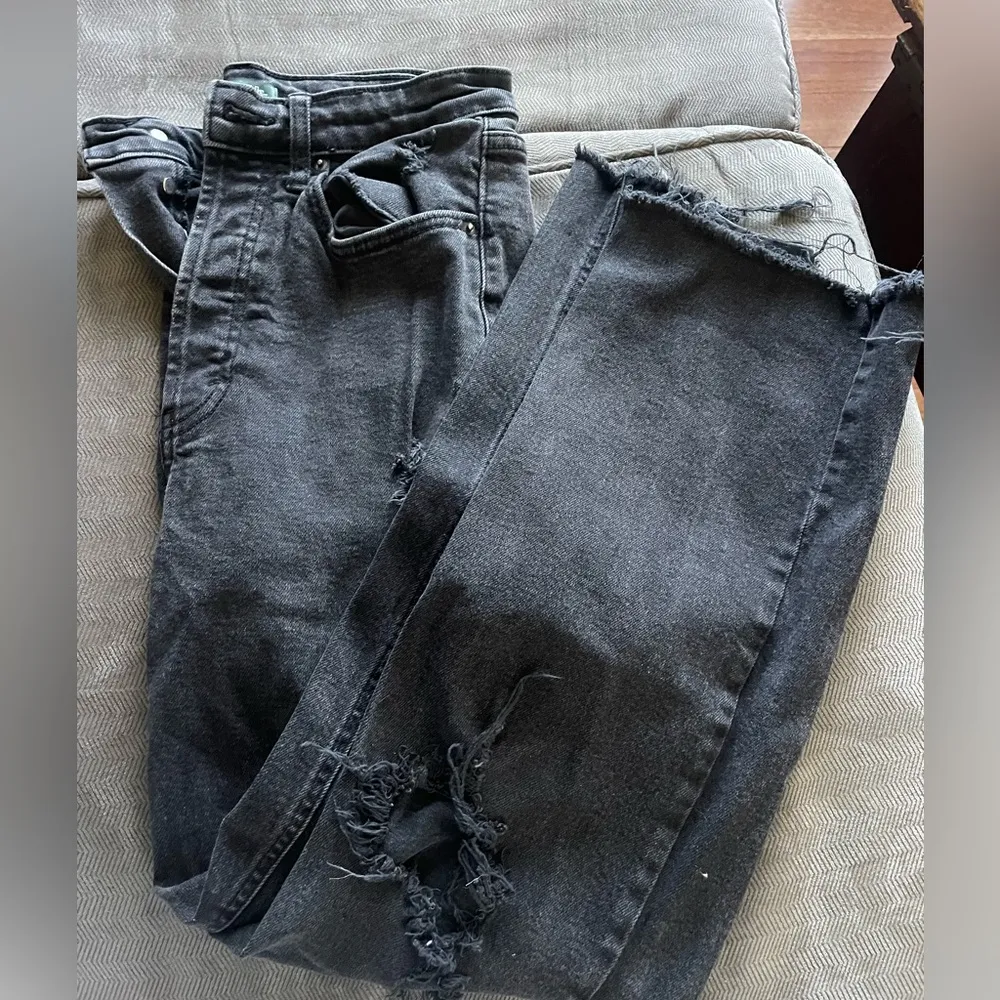 Wild Fable Highest Rise Straight Black Rip Jeans - Image 3