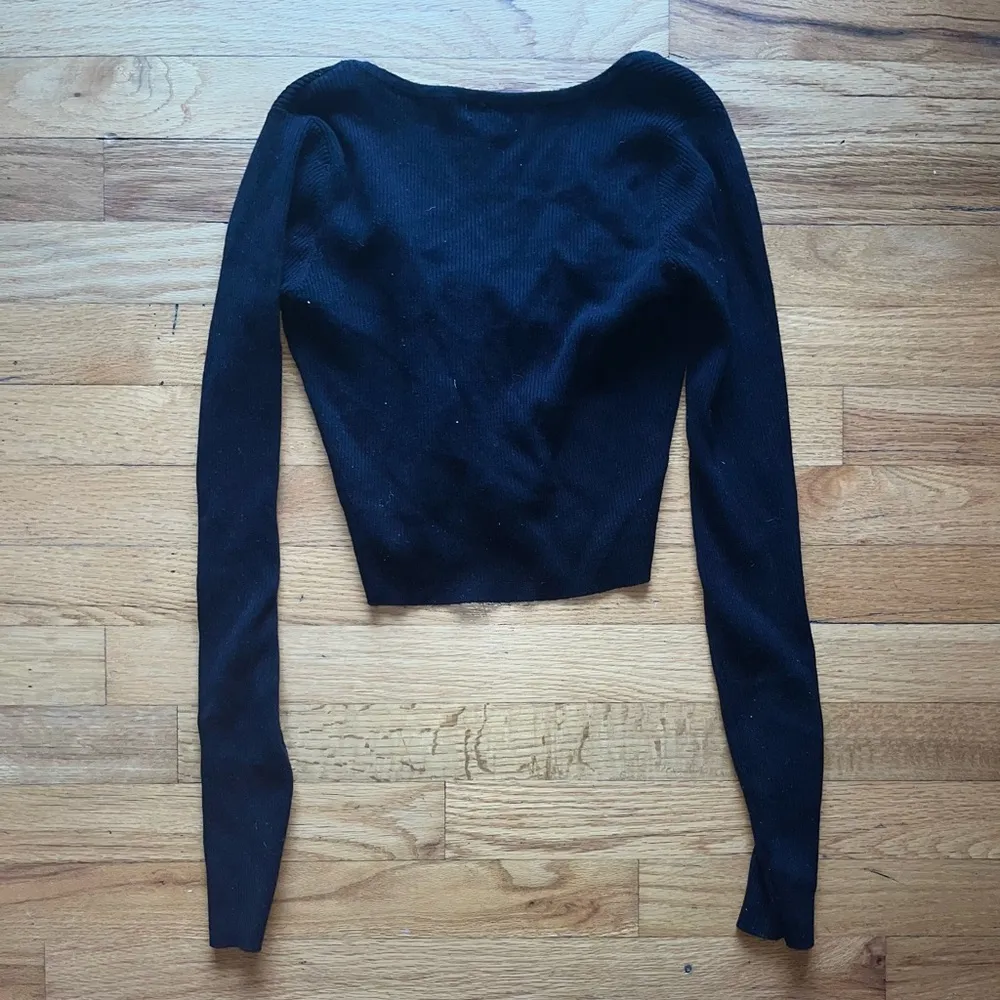 black long sleeve top - Image 2