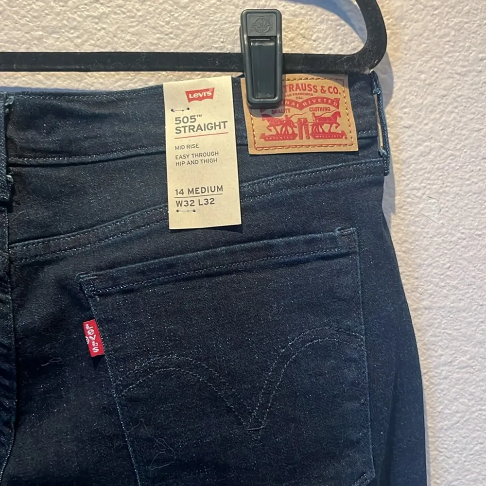 New Levi’s Women’s 505 Dark Straight Leg Jeans Size 14, 32” inseam 32 Waist NWT - Image 6