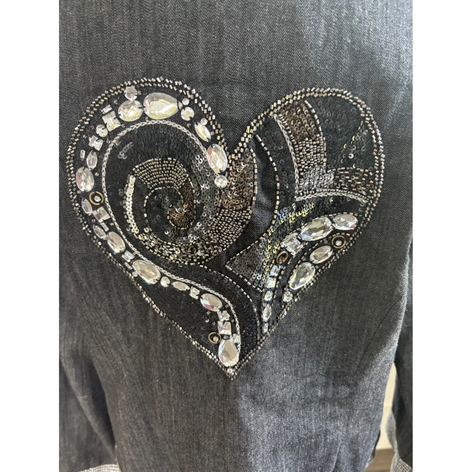 Chico's  Denim Jacket Embellished Heart Rhinestone Sequins Gray Size 2‎ - Image 5