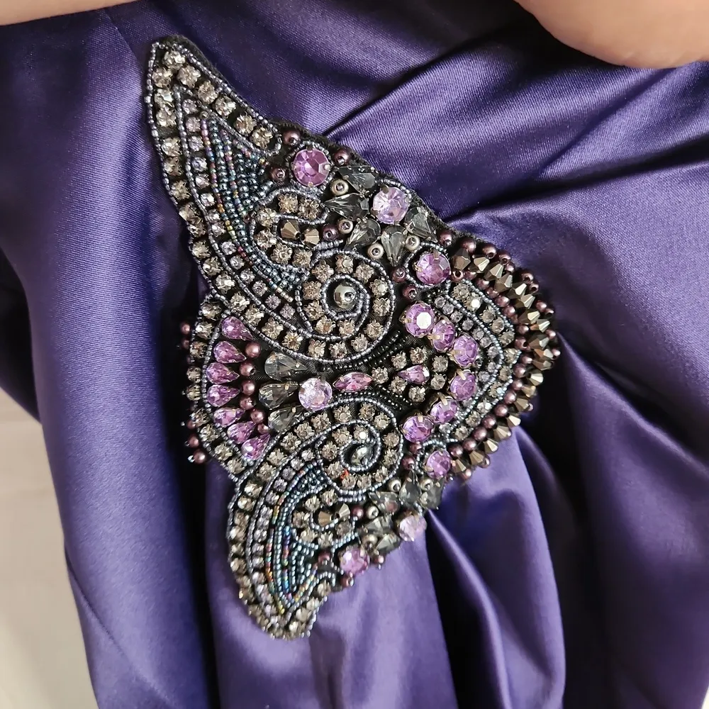 Eliza J Women's Purple Satin Sequin On Shoulder Sleeveless Sheath Dress Sz 12 - Image 6