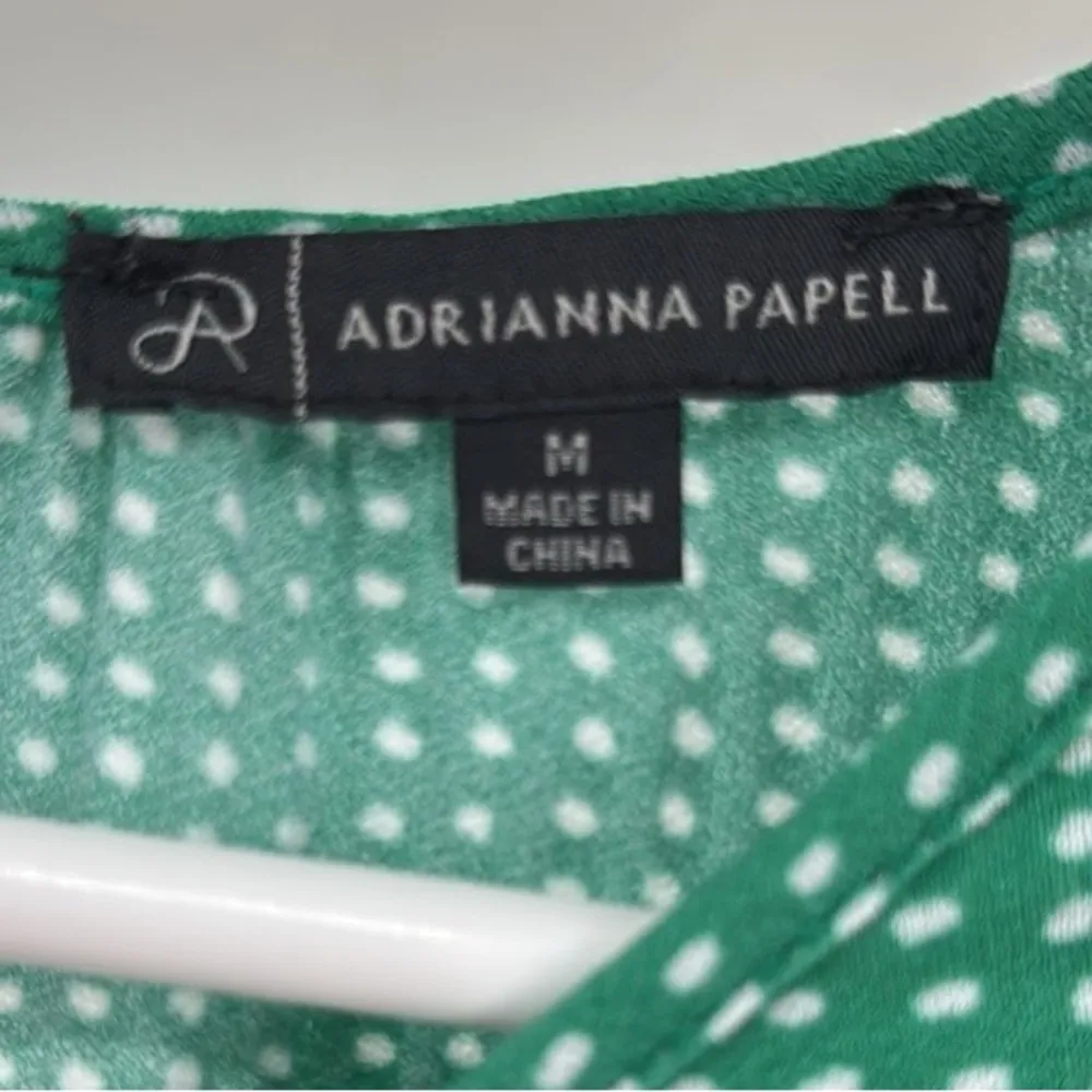 Adrianna Papell Green Polka Dot Blouse M lightweight professional office casual - Image 10