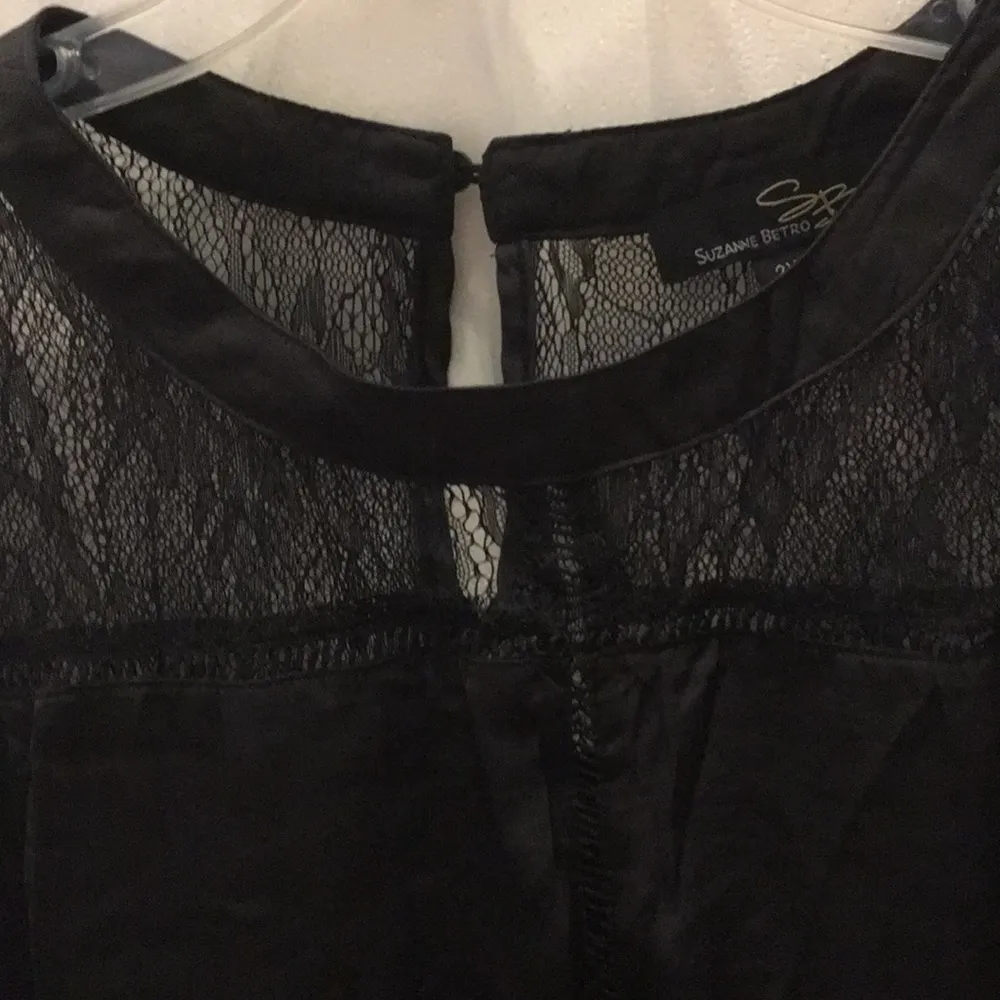 Suzanne Betro FINAL MARKDOWN 
Ladies’  Top (2X) - Image 2