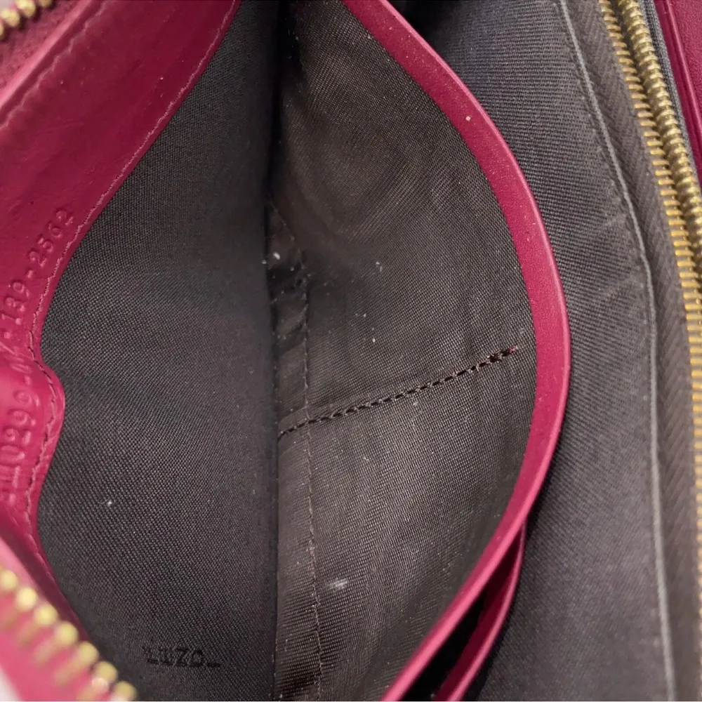 Fendi Pequin zip around wallet FULL inclusion - Image 11