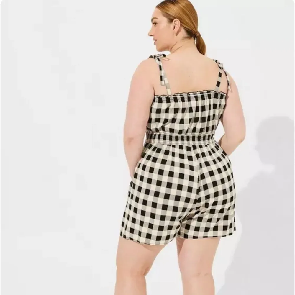Torrid  Stretch Challis Tie Strap Romper 1X - Image 2
